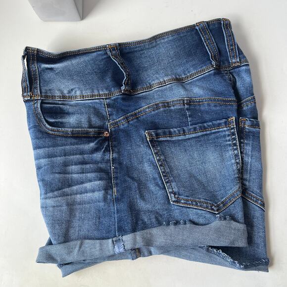 ARIYA JEANS High Waist Cutoff Jean Shorts Sz 7/28 3 Button Stretch Festival - Picture 5 of 13